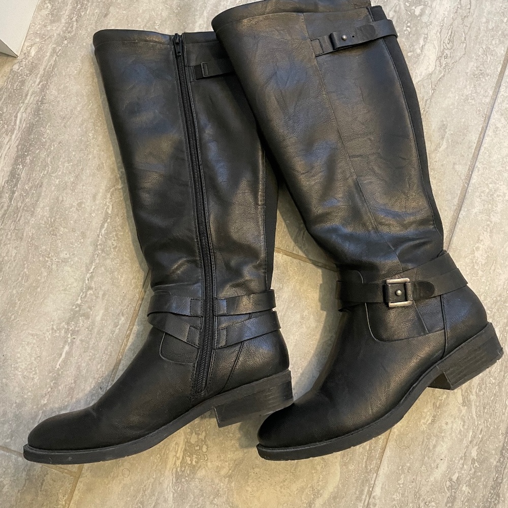 Black boots